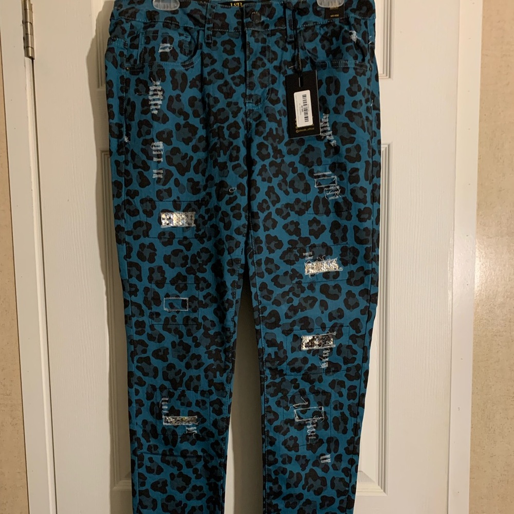L & B Size 14